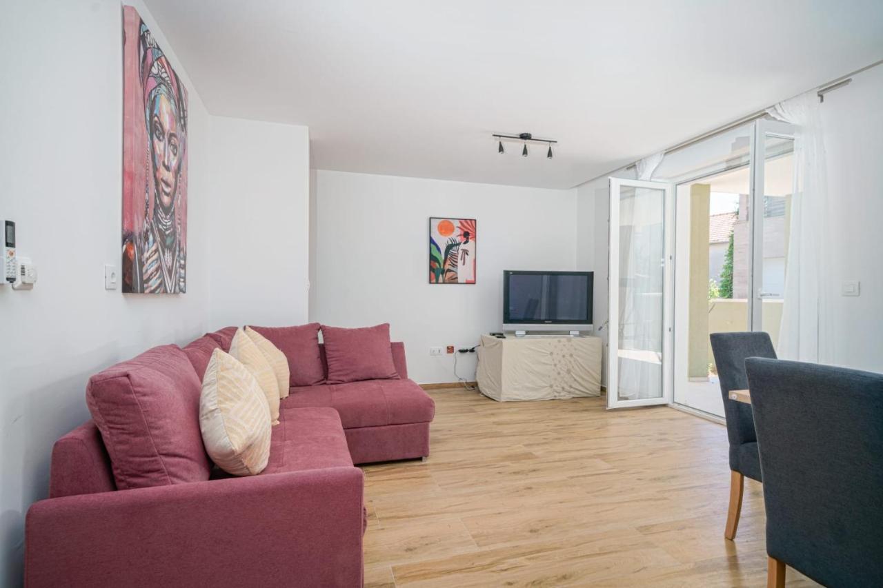 Pina Tourist Apartments Vodice Bagian luar foto